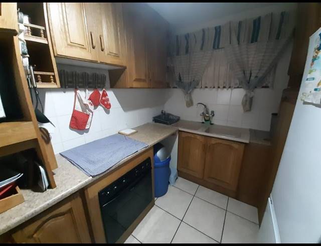 3 BEDROOM APARTMENT FOR SALE IN HARTENBOS CENTRAL